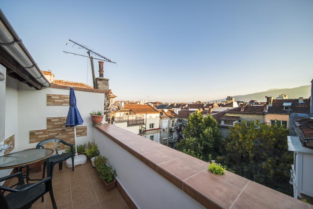 Sunny Apartment Sofia Buitenkant foto