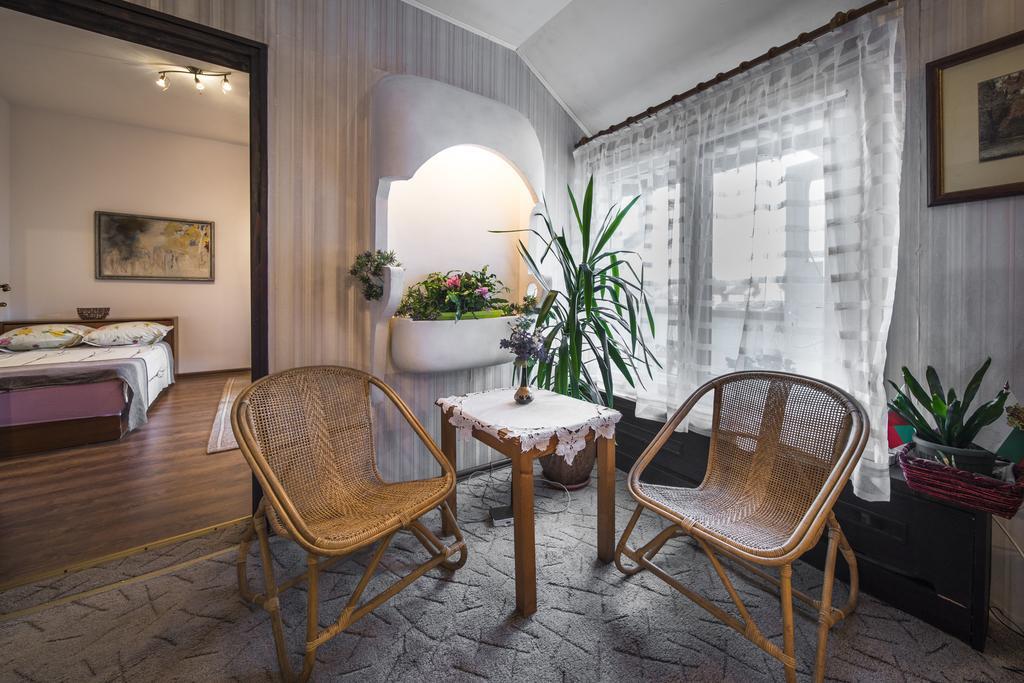 Sunny Apartment Sofia Buitenkant foto